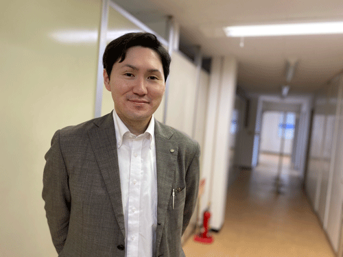 レンタル大田 所長の湊です。以前は、施設で介護職をしていました。